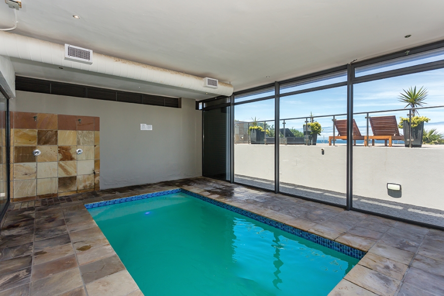 2 Bedroom Property for Sale in Bloubergrant Western Cape
